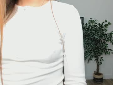Chloe_Bianca18 February 02, 2025 Chaturbate stream image