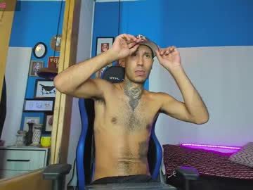 White_B17 February 02, 2025 Chaturbate stream image