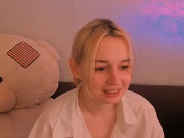 Julia_Fires February 02, 2025 Chaturbate stream image