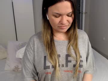 Eelena4kiss February 02, 2025 Chaturbate stream image