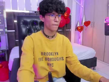 Fem_Loui February 03, 2025 Chaturbate stream image