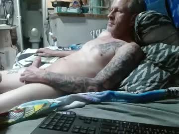 Theoneyouwant2fuck February 03, 2025 Chaturbate stream image