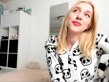 Kenziedawton stream photo from February 03, 2025