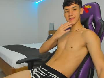 Michael_Twink18 February 03, 2025 Chaturbate stream image