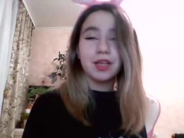 Olya_Moormeir February 03, 2025 Chaturbate stream image