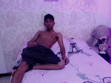 Alejandro_King1 February 03, 2025 Chaturbate stream image