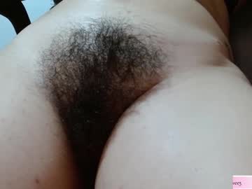 Abril_Lovee2 February 03, 2025 Chaturbate stream image