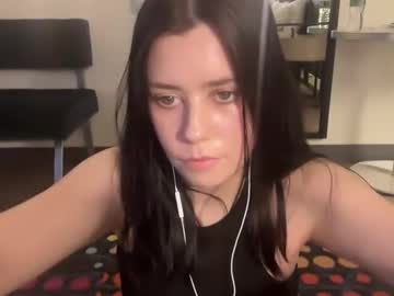 Essenalaurent February 03, 2025 Chaturbate stream image