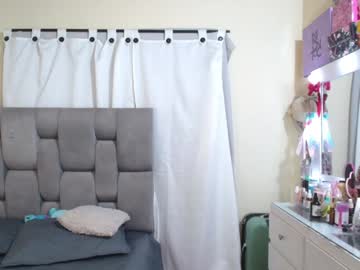 Emily_Poarch February 04, 2025 Chaturbate stream image