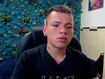 Rennesanti February 04, 2025 Chaturbate stream image