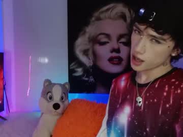 Maxiy_001 February 04, 2025 Chaturbate stream image