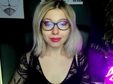 Heidi_Pleasure February 04, 2025 Chaturbate stream image