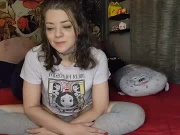 Miaelizabethlove stream photo from February 04, 2025