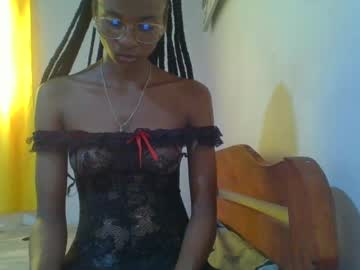 Juliexexy February 04, 2025 Chaturbate stream image