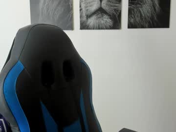 Strong_James7 February 04, 2025 Chaturbate stream image