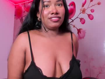 Thais_Waldrof February 05, 2025 Chaturbate stream image