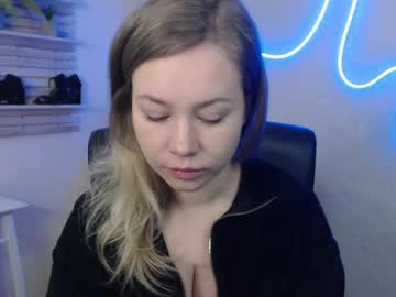 Holly_Bb95 February 05, 2025 Chaturbate stream image