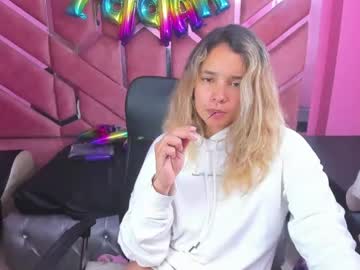 Olivia_Fox69 February 05, 2025 Chaturbate stream image