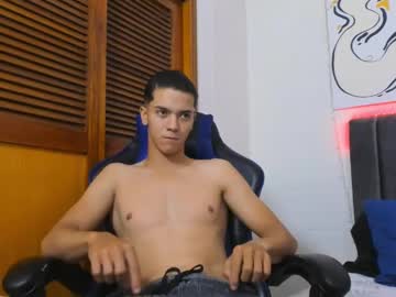 Owen_Frost04 February 05, 2025 Chaturbate stream image
