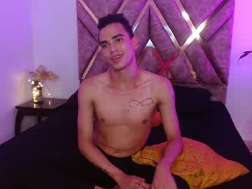 Santi_Ruby February 05, 2025 Chaturbate stream image