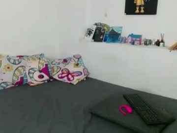 Trixy222 February 05, 2025 Chaturbate stream image