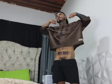 John_And_Louis February 05, 2025 Chaturbate stream image