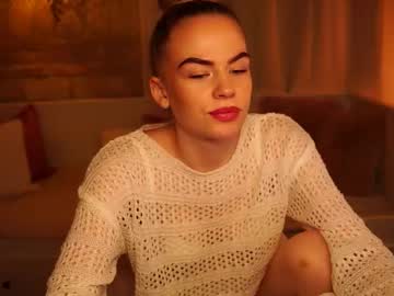 Snowbarbieee February 05, 2025 Chaturbate stream image