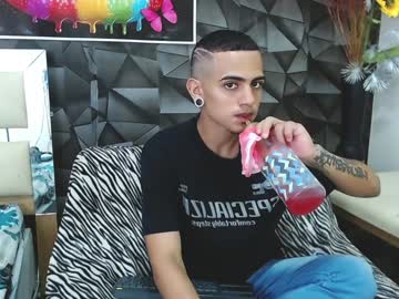 Kizamee__ February 05, 2025 Chaturbate stream image