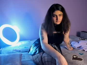 Shinyflowerrr February 05, 2025 Chaturbate stream image