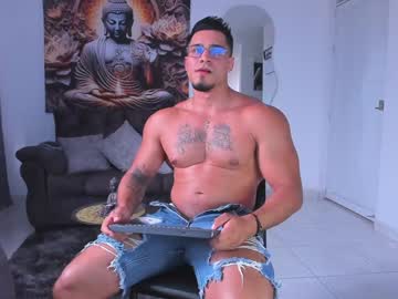 Valentino_Dossantos February 05, 2025 Chaturbate stream image