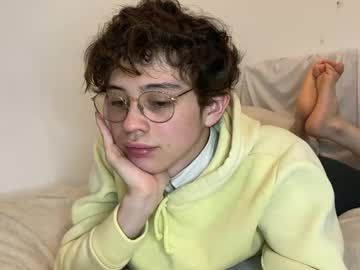 Maplefroggy February 06, 2025 Chaturbate stream image