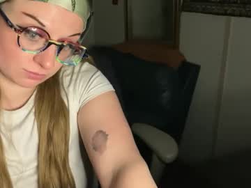 Zombiemommmy February 07, 2025 Chaturbate stream image