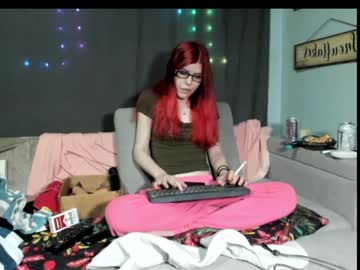 Roxihazeleyes February 07, 2025 Chaturbate stream image