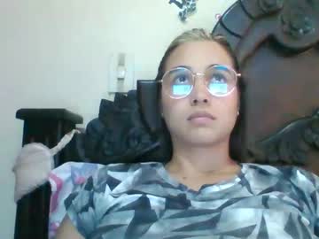 Triana_Bell February 07, 2025 Chaturbate stream image