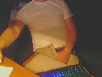 Wannawatch101101 February 08, 2025 Chaturbate stream image