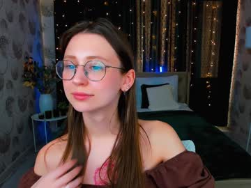 Yourlovelystory stream photo from February 08, 2025