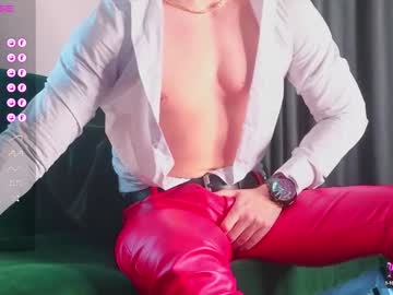 Night_Wwwolf February 08, 2025 Chaturbate stream image