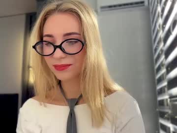 Valeria_Shydreamer February 09, 2025 Chaturbate stream image