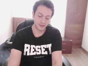 Danruiz33 February 09, 2025 Chaturbate stream image
