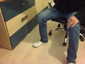 Yoska281 February 10, 2025 Chaturbate stream image