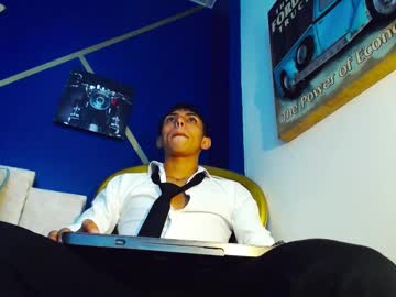 Piipe28 February 11, 2025 Chaturbate stream image