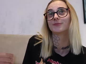Harleyvee February 11, 2025 Chaturbate stream image
