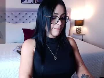 Saramia69 February 12, 2025 Chaturbate stream image