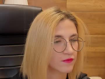 Moon13152 February 12, 2025 Chaturbate stream image