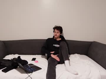 Bluskyzz February 13, 2025 Chaturbate stream image