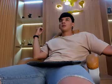 Kravenn_ February 13, 2025 Chaturbate stream image