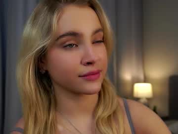 Lipswithsmileonthem February 14, 2025 Chaturbate stream image