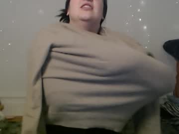 Purplevanilla87 stream photo from February 14, 2025