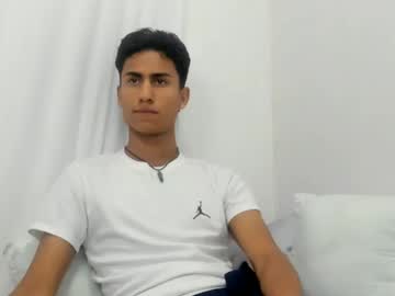 Leonaard_ February 14, 2025 Chaturbate stream image