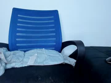 Lucia_Fuster February 14, 2025 Chaturbate stream image